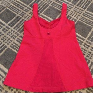 Lulu lemon size 4 tank