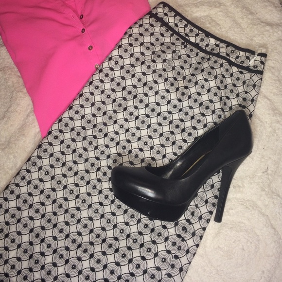 Black and white talbots skirt