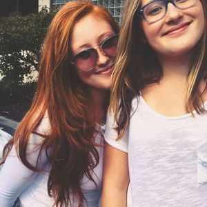 Meet your Posher, Brooke