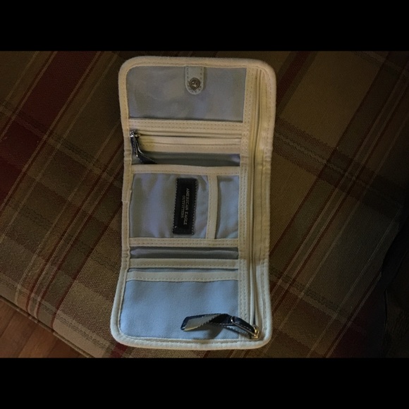 American Eagle Tri-fold wallet