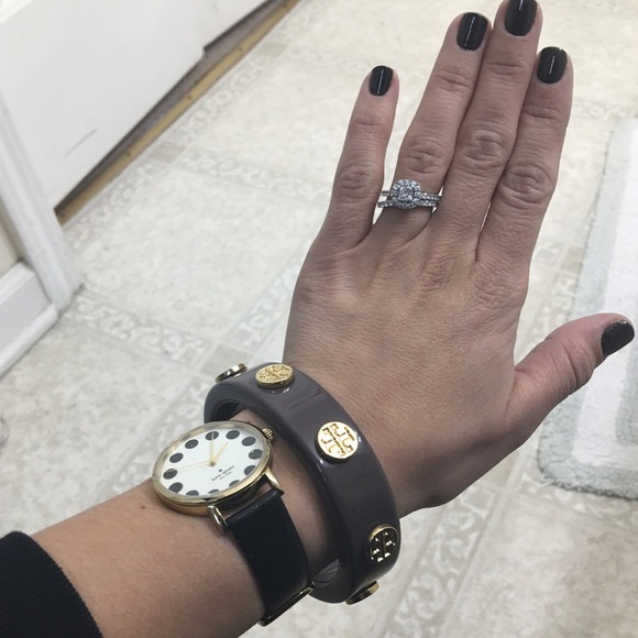 Tory Burch Resin Logo Bangle