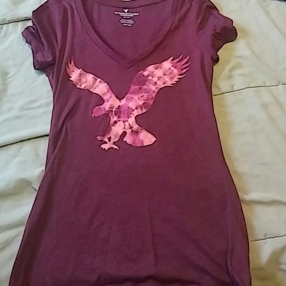 American eagle vneck