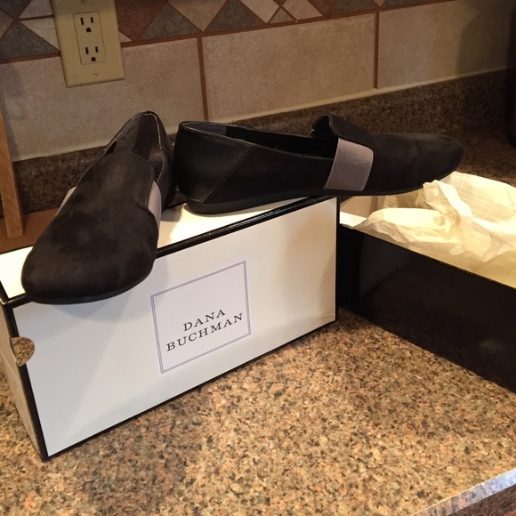 New in package super comfy black/grey loafer