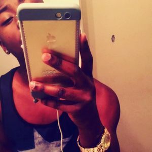 Meet your Posher, Deonta