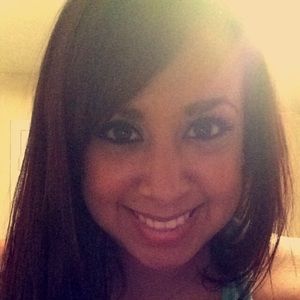 Meet your Posher, Crystal