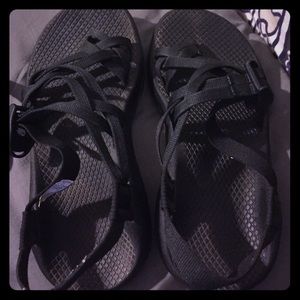 Black size 6 chacos!