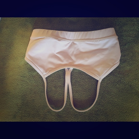 Lululemon white sports bra