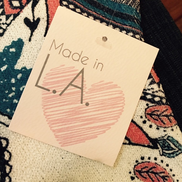 NWT Tribal Screened Knit Top By Gaze trending 2016 - Picture 2 of 4