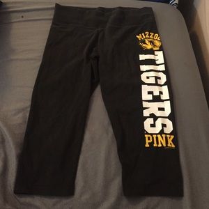 Victoria's Secret PINK crop leggings