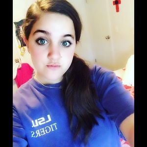 Meet your Posher, Mia