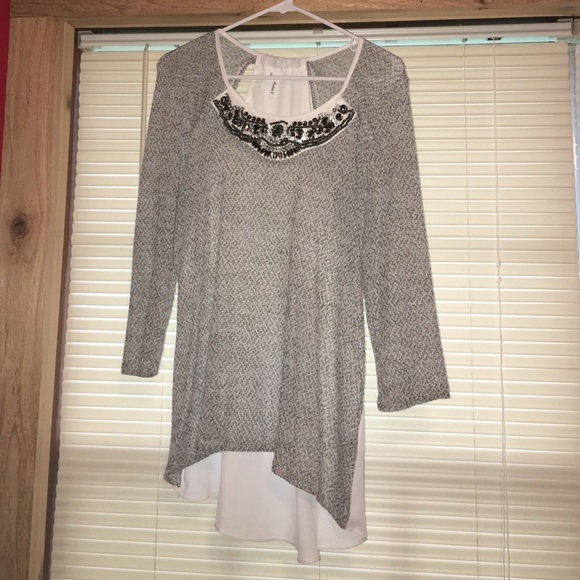 Maurice's top