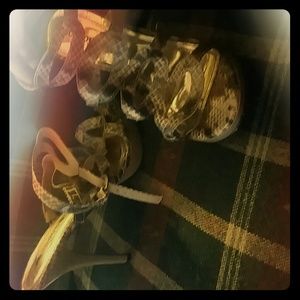 Dollhouse snakeskin heals