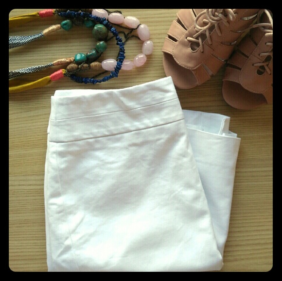 White 00P Banana Republic Pencil Skirt