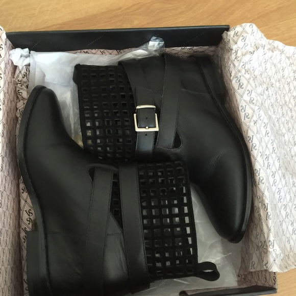 Victoria Secret wedge booties