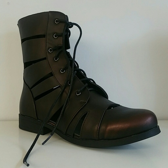 Brand New Gladiator 7.5 Bumper Boots 50% Off