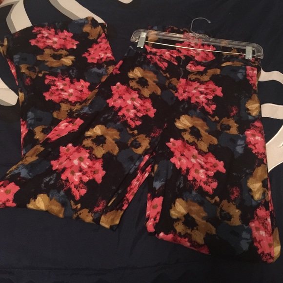 🎀  floral  wide leg pants