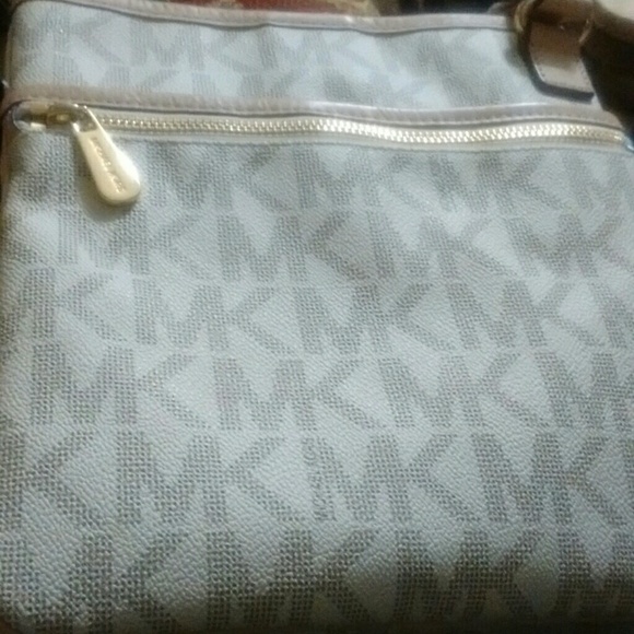 Sold local sold sold Authentic micheal kors