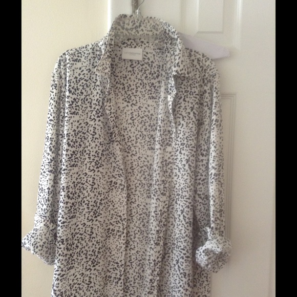 Blouse 🎈DONATING SOON!!