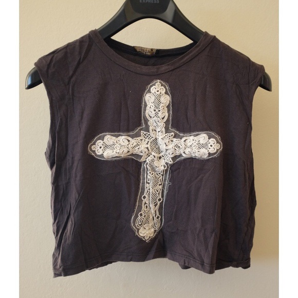 Graphic Crop Top