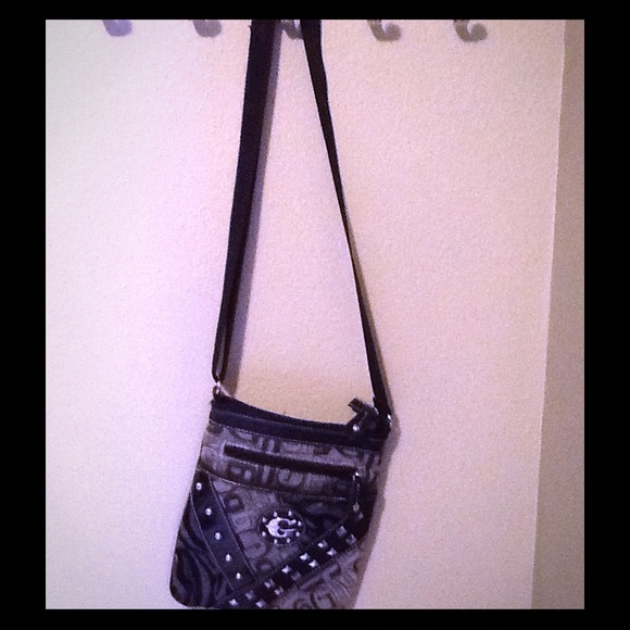 Guess cross body