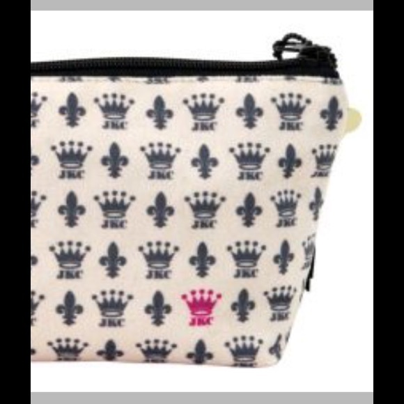Make-Up pouch - Picture 2 of 2