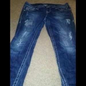 Vigoss Chelsea Straight Distressed Jeans