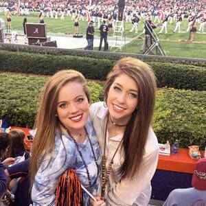 Meet your Posher, Ella