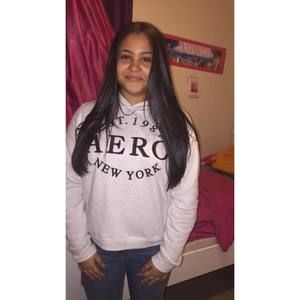 Meet your Posher, Lizbeth