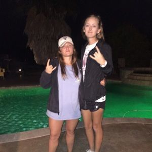 Meet your Posher, Taylor