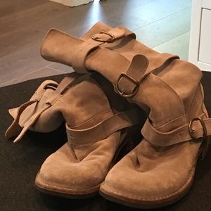 Florentine and Baker suede eternity boot