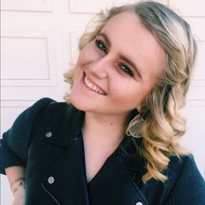 Meet your Posher, Jacqueline