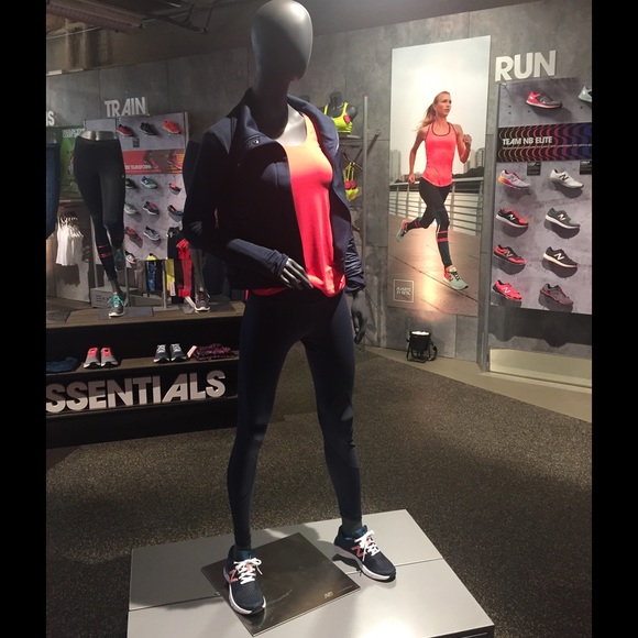 Meet your Posher, Kate - Picture 1 of 1