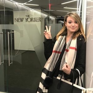 Meet your Posher, Kelly