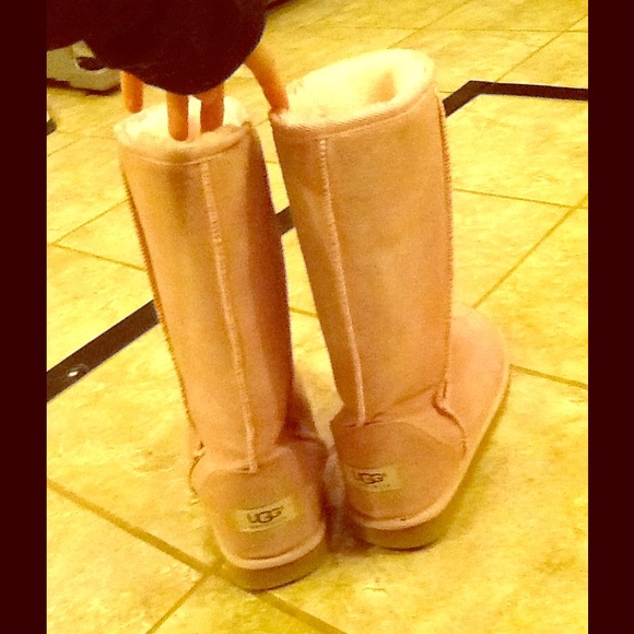 Ugg boots tall