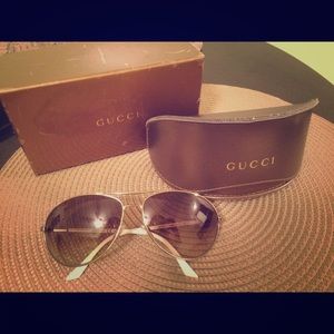Gucci white gold sunglasses w/ box-worn 1 time