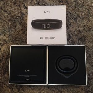 Never Used Nike+ Fuel Band SE