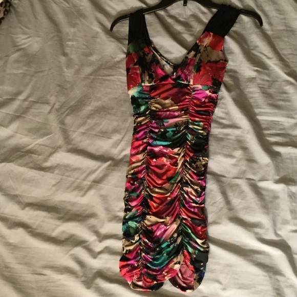 WINDSOR Dresses & Skirts - Brand new Scrunched dress