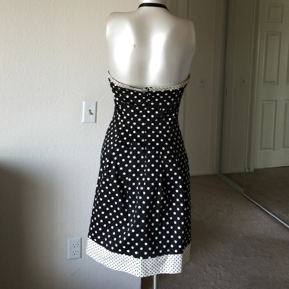 🚫Sold in bundle Beautiful polka dot strapless - Picture 3 of 4