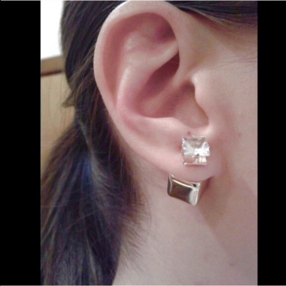 2/$15☑️Silver Box & Square Rhinestone Earrings - Picture 3 of 4