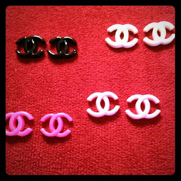 fashionable earrings