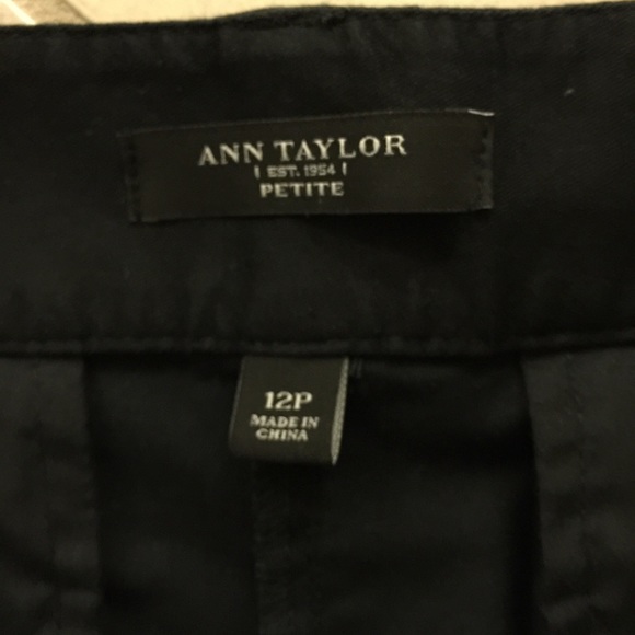 Ann Taylor Shorts - Picture 3 of 5