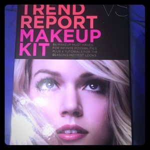 VIctoria secret makeup kit