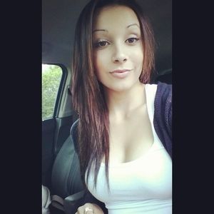 Meet your Posher, Elissa