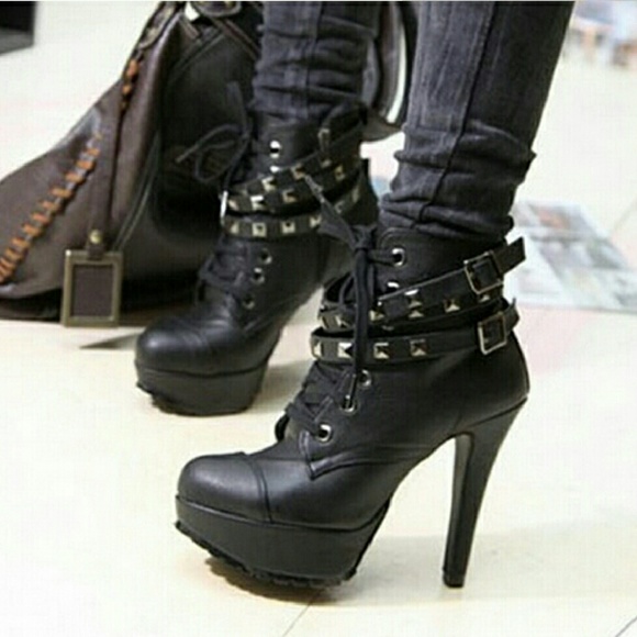 Heeled boots/Motorcycle boots