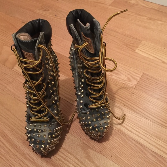 ‼️SOLD‼️ Zigi z jo Highheels