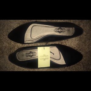 Charles Albert Pointed Flats