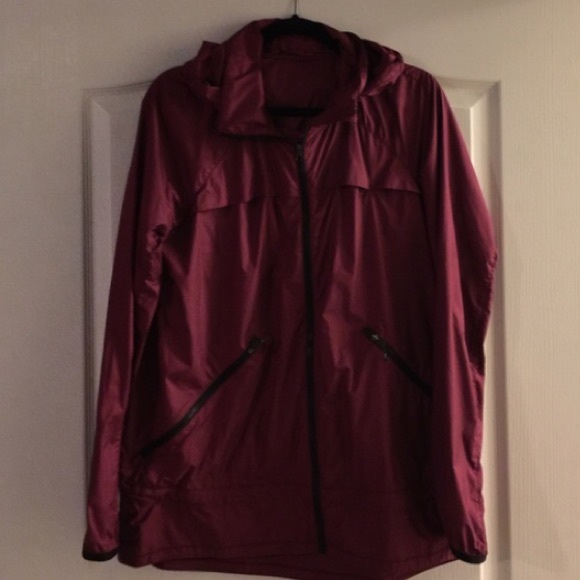 lululemon athletica Jackets & Coats - 🎉HP🎉 Lululemon Miss Misty II windbreaker lululemon athletica Jackets & Coats - 🎉HP🎉 Lululemon Miss Misty II windbreaker
