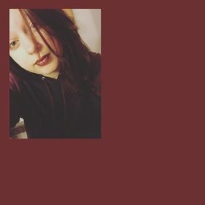 Meet your Posher, Alora