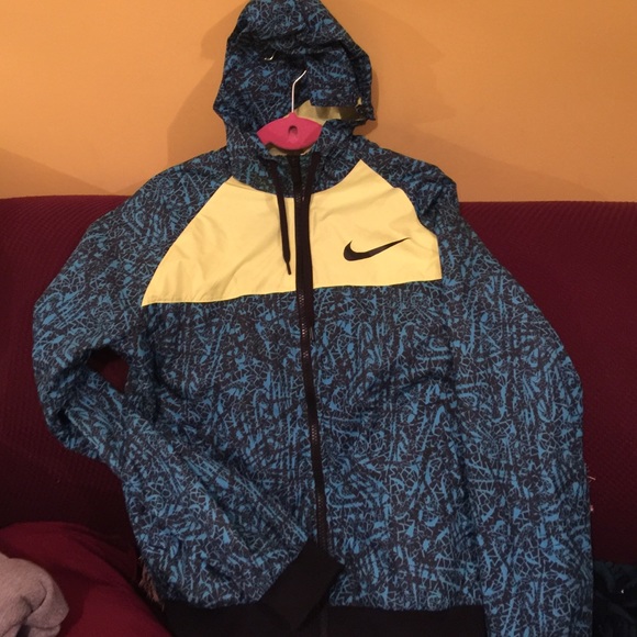 ❗️SOLD❗️ running jacket