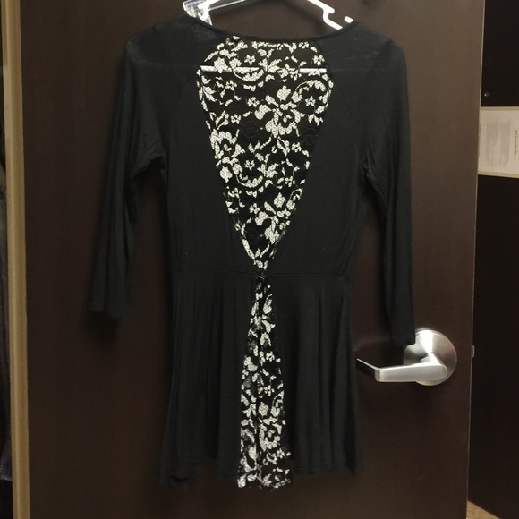 Black tunic - Picture 2 of 2